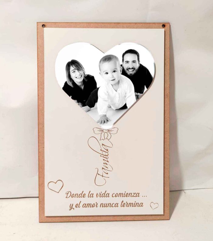 Cuadro Personalizado de Madera 30x20 cm con Foto en Corazón y Frase Grabada