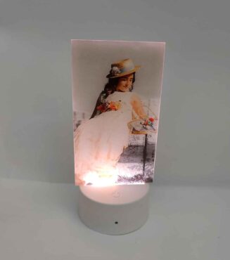 Lámpara metacrilato personalizada a color