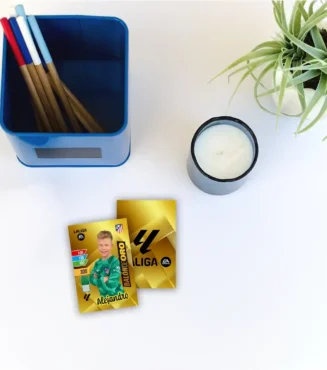 cromo en aluminio de balón de oro