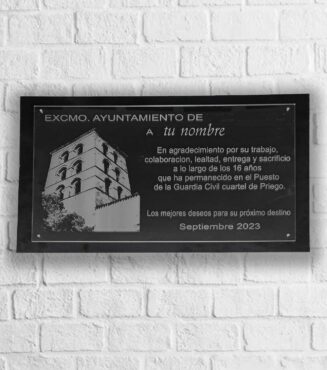 Placa conmemorativa personalizada