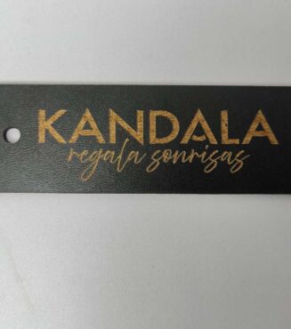 plancha-madera-mdf-negra-grabada-a-láser plancha-madera-mdf-negra-grabada-a-láser